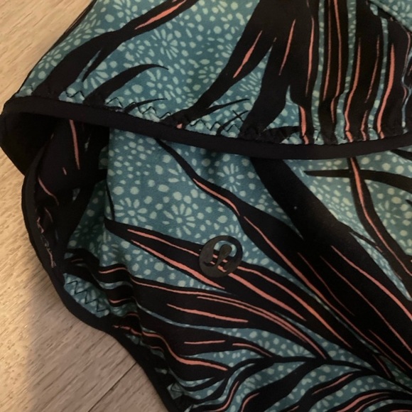 Lululemon Tropical Print Athletic Shorts - Picture 2 of 5